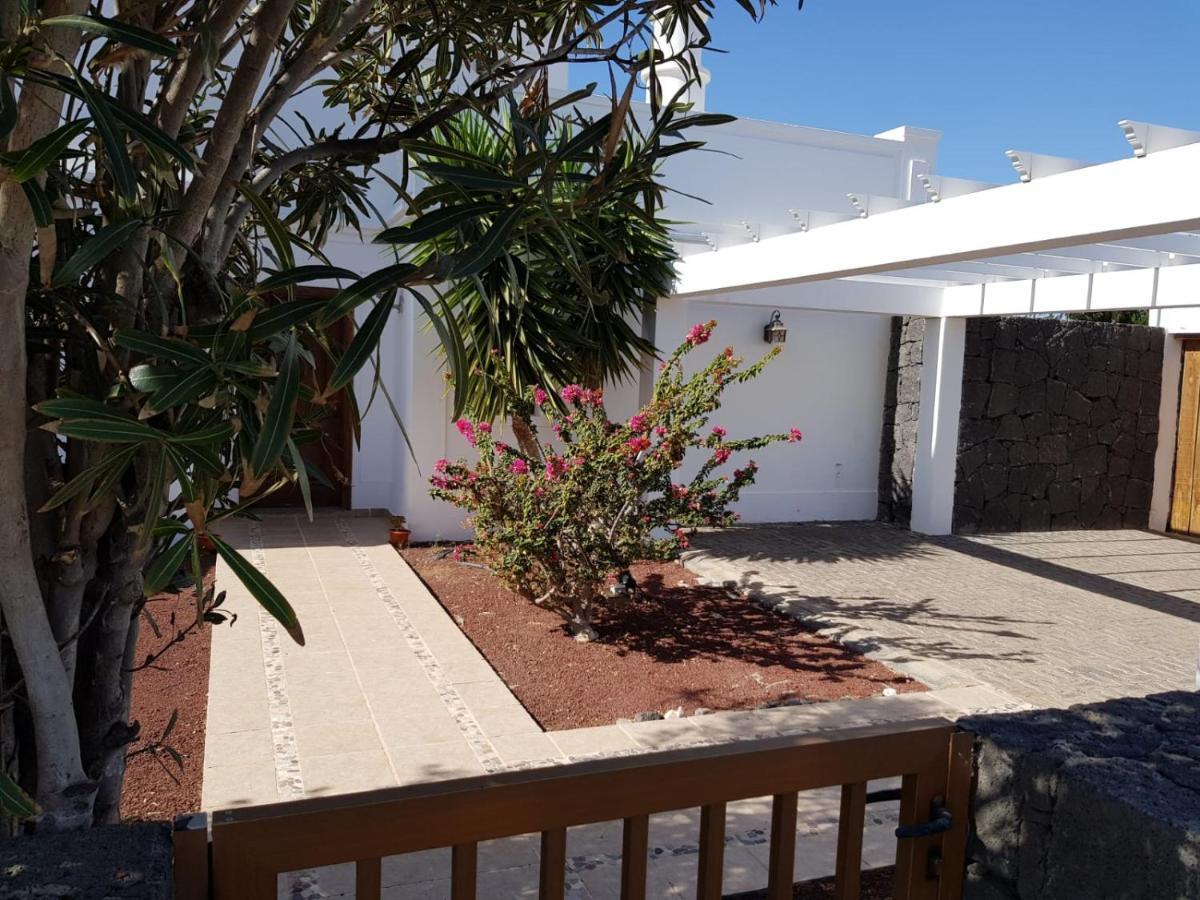 Villa Papagayo Playa Blanca  Exteriör bild